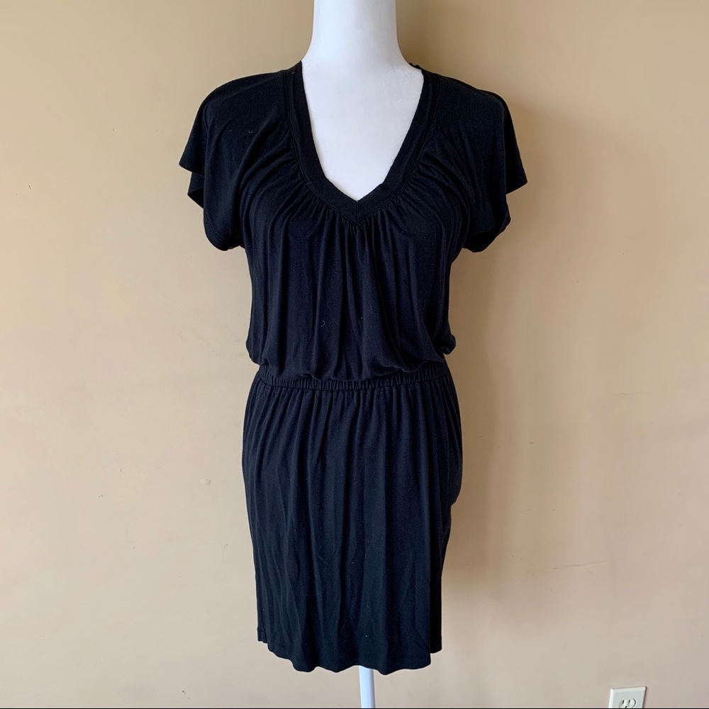Gap size XS black dress V-neck